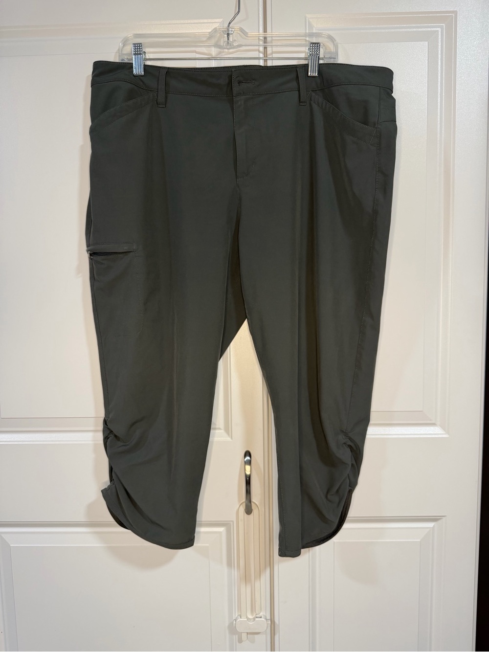 Eddie Bauer Rainier Performance Hiking Capri Pants - Gray/Olive - Size 18